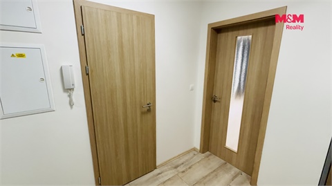 Pronájem bytu 1kk, 42 m² 6