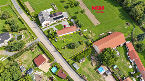 Prodej stavebního pozemku, 566 m² 0