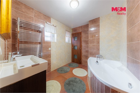Prodej rodinného domu, 160 m² - 6