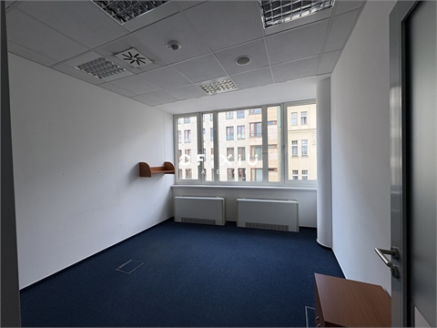 Pronájem kanceláře, 177 m² 2