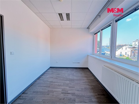 Pronájem kanceláře, 94 m² 8