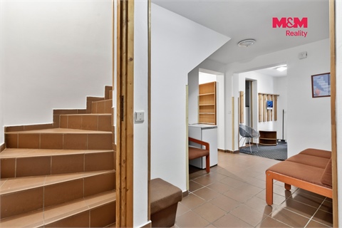 Prodej rodinného domu, 341 m² - 24