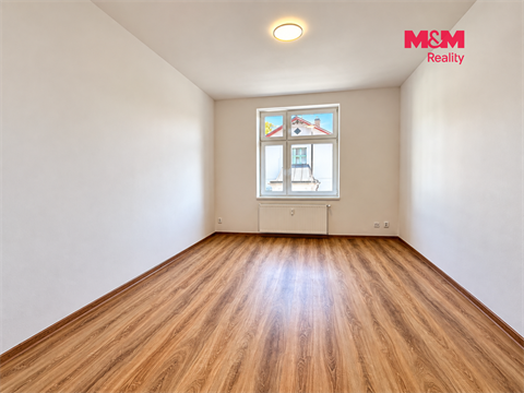 Pronájem bytu 4kk, 98 m² 10