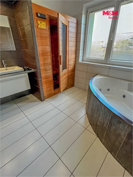 Pronájem bytu 5+1, 150 m² 6