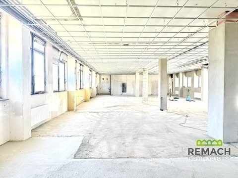 Pronájem skladu / haly, 450 m² - 2