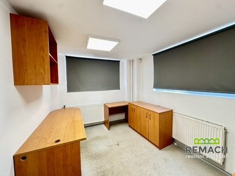 Pronájem skladu / haly, 469 m² - 0