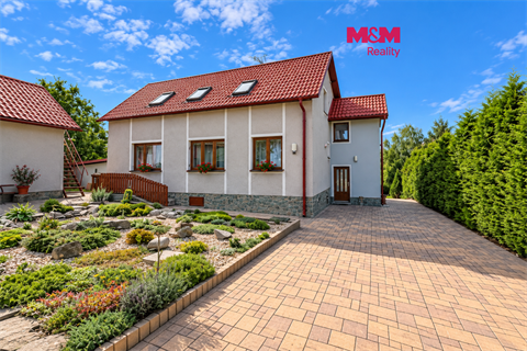 Pronájem rodinného domu, 110 m² 0
