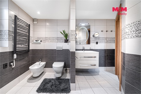 Prodej rodinného domu, 130 m² - 8
