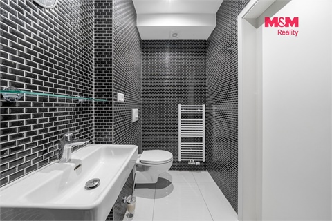 Prodej rodinného domu, 486 m² 14