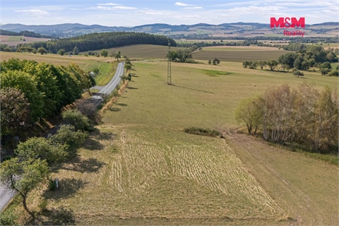 Prodej stavebního pozemku, 1 380 m² 2