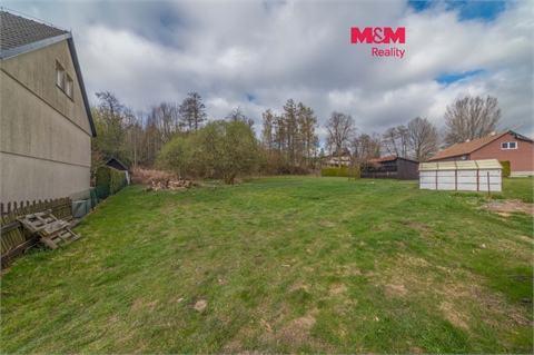 Prodej stavebního pozemku, 824 m² 0