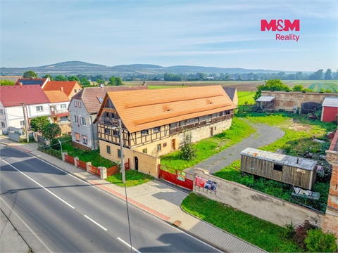 Prodej stavebního pozemku, 3 672 m² 8