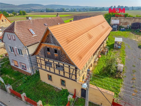Prodej stavebního pozemku, 3 672 m² 2