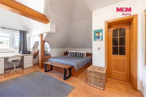 Prodej bytu 4kk, 180 m² - 0