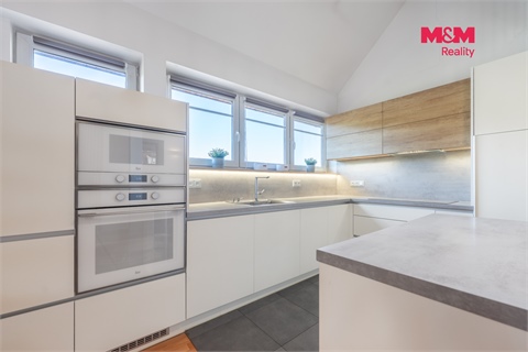 Prodej bytu 4kk, 180 m² 14