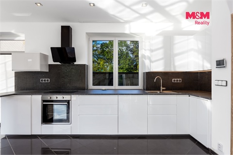 Prodej rodinného domu, 108 m² - 10
