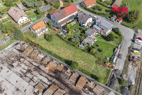 Prodej stavebního pozemku, 1 403 m² 2