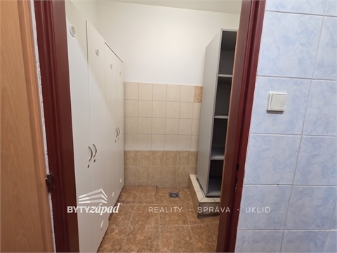 Pronájem komerčního objektu, 73 m² 8