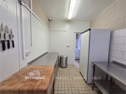 Pronájem komerčního objektu, 73 m² - 4