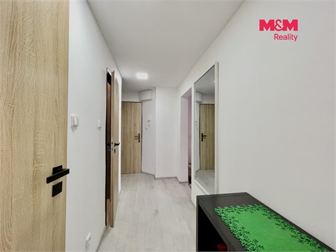 Prodej bytu 2kk, 51 m² 24