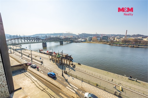 Pronájem bytu 3+1, 101 m² 2