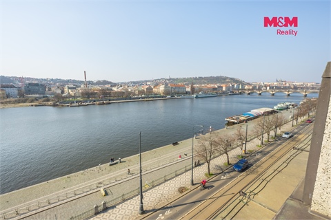 Pronájem bytu 3+1, 101 m² - 12
