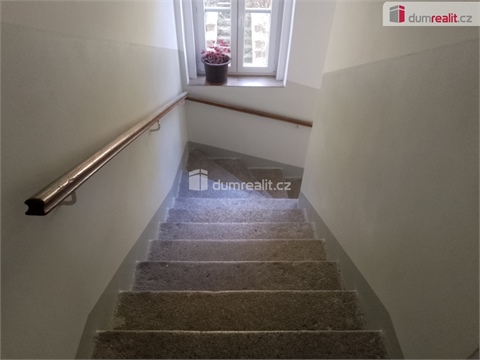 Pronájem bytu 1+1, 39 m² - 20