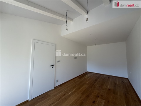 Prodej bytu 2kk, 75 m² - 8