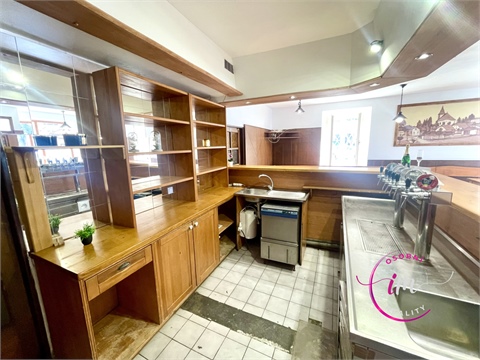 Pronájem komerčního objektu, 282 m² 28