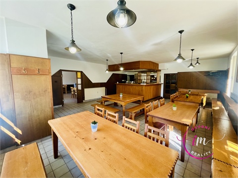 Pronájem komerčního objektu, 282 m² - 0