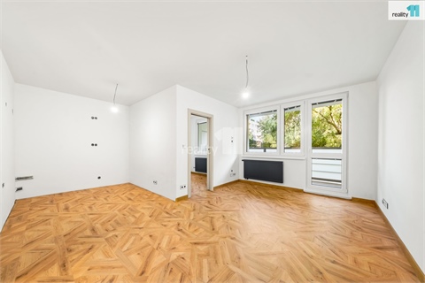 Prodej bytu 1+1, 44 m² 0
