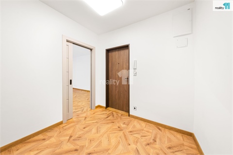 Prodej bytu 1+1, 44 m² - 12