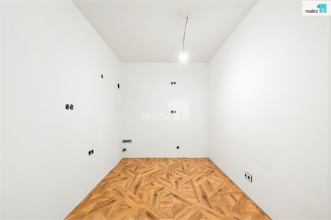 Prodej bytu 1+1, 44 m² 4