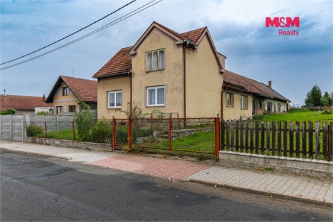 Prodej stavebního pozemku, 2 169 m² 2