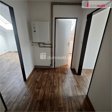 Pronájem bytu 1+1, 33 m² - 2