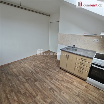 Pronájem bytu 1+1, 33 m² - 0