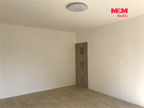 Pronájem bytu 1+1, 37 m² - 4