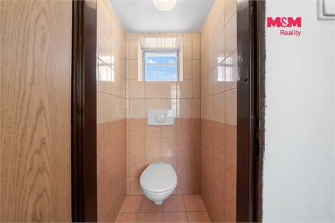Prodej obchodních prostor, 240 m² - 18