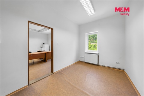 Prodej obchodních prostor, 240 m² 16