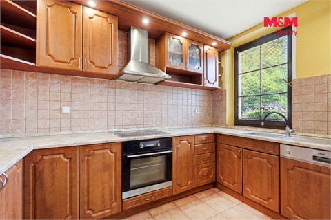 Prodej rodinného domu, 206 m² 8
