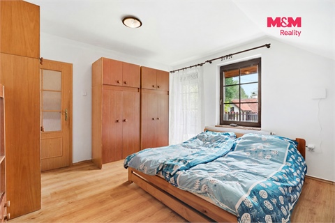 Prodej rodinného domu, 206 m² - 8