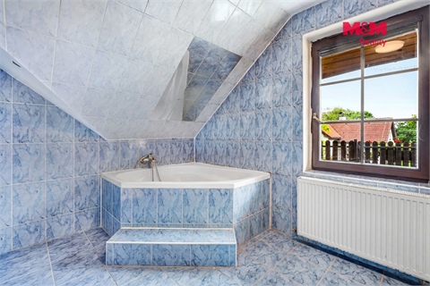 Prodej rodinného domu, 206 m² - 10