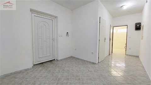 Pronájem skladu / haly, 143 m² - 2