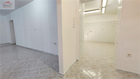 Pronájem skladu / haly, 143 m² 2