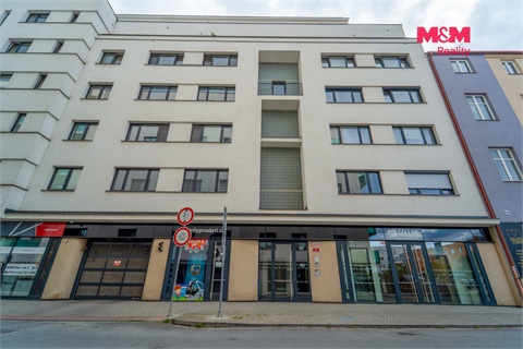 Pronájem bytu 3kk, 79 m² - 26