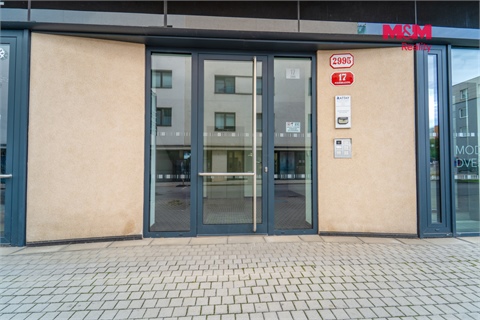 Pronájem bytu 3kk, 79 m² - 28