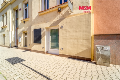 Pronájem obchodních prostor, 109 m² 0