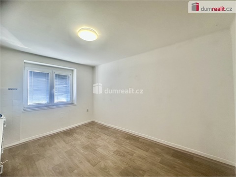 Prodej bytu 2+1, 48 m² 8