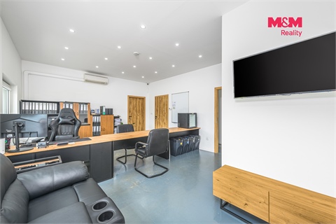 Prodej výrobního objektu, 270 m² 4