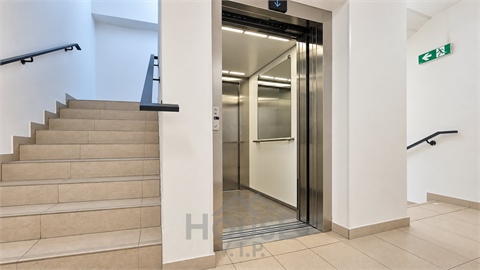 Prodej bytu 2kk, 42 m² - 18